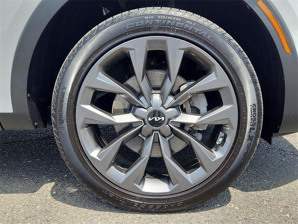 used 2022 Kia Sorento car, priced at $30,601