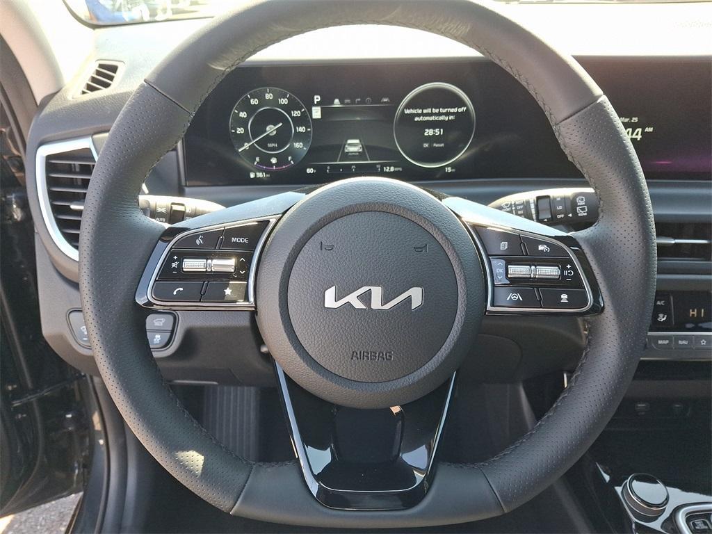 new 2025 Kia Seltos car, priced at $32,645