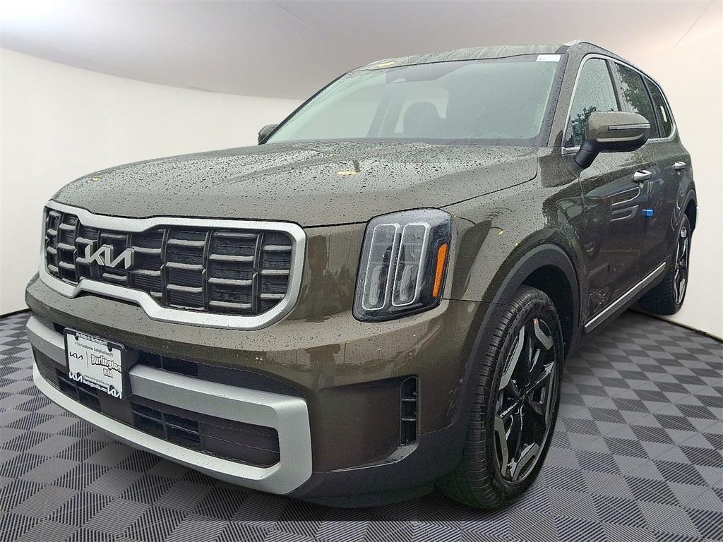 new 2025 Kia Telluride car, priced at $42,865