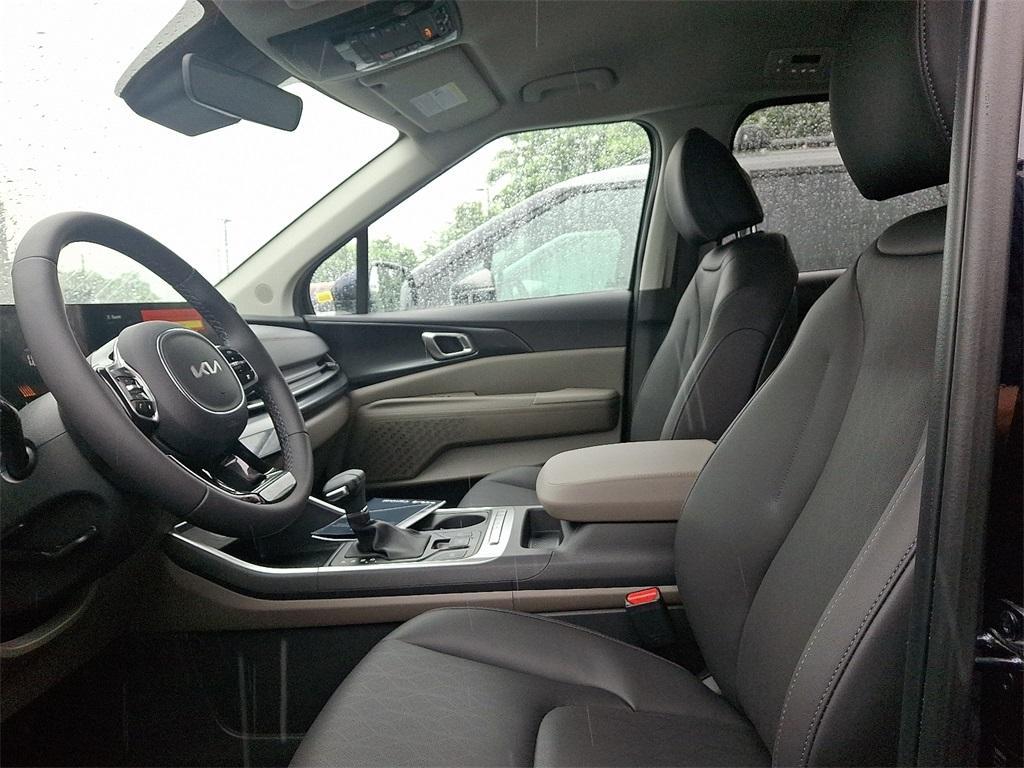 new 2026 Kia Carnival car, priced at $40,690