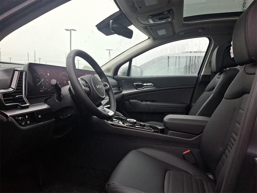 new 2025 Kia Sportage Hybrid car, priced at $40,130