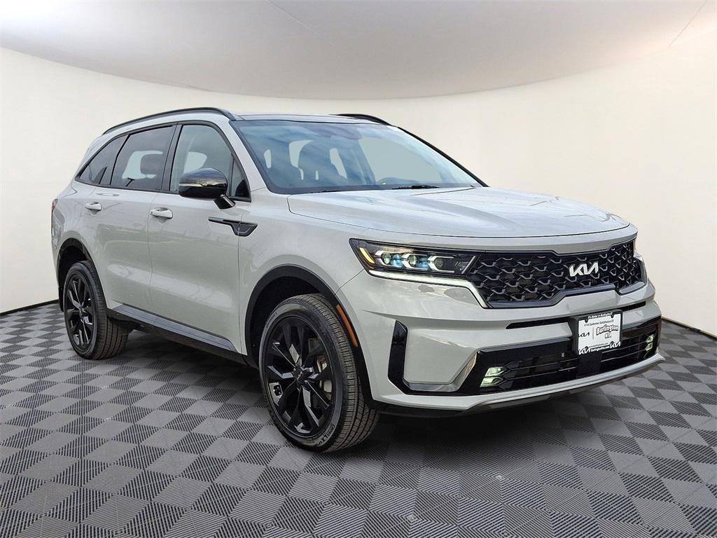 used 2022 Kia Sorento car, priced at $32,401