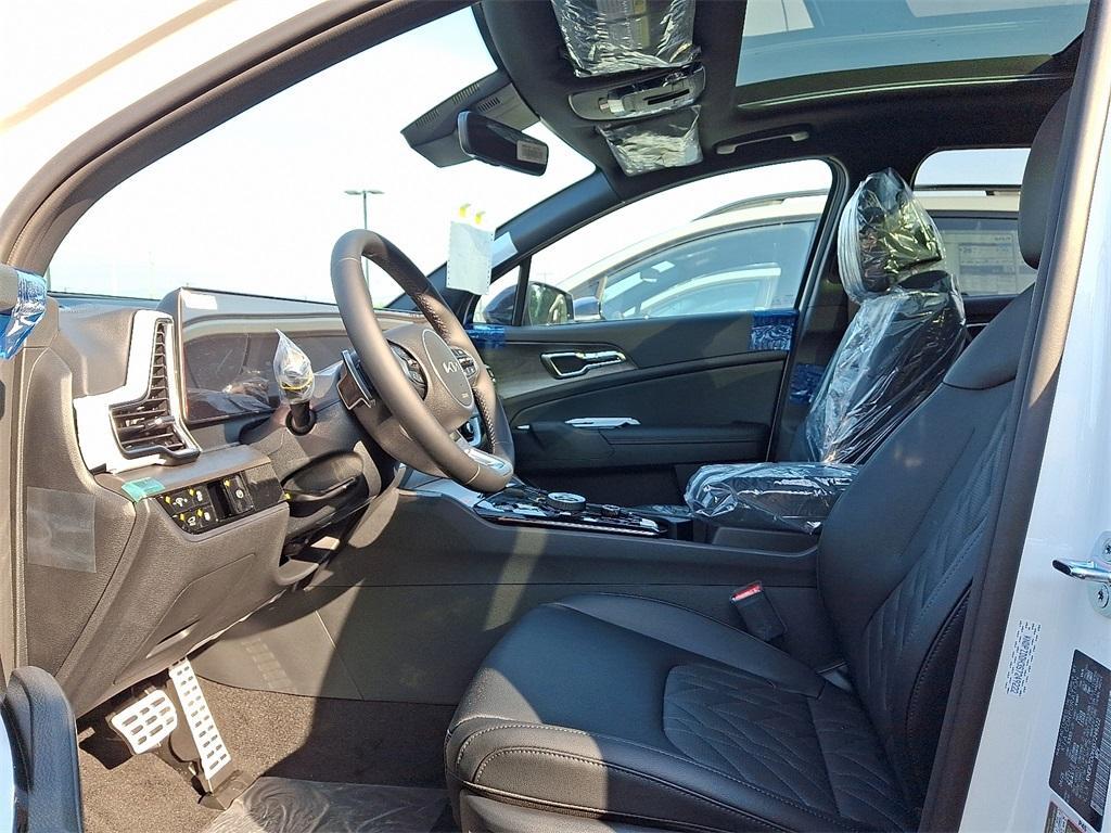 new 2025 Kia Sportage Plug-In Hybrid car, priced at $46,530