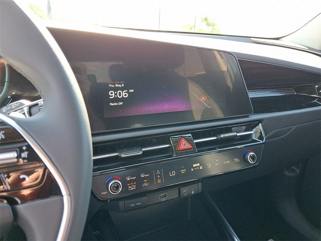 new 2025 Kia Niro car, priced at $31,535