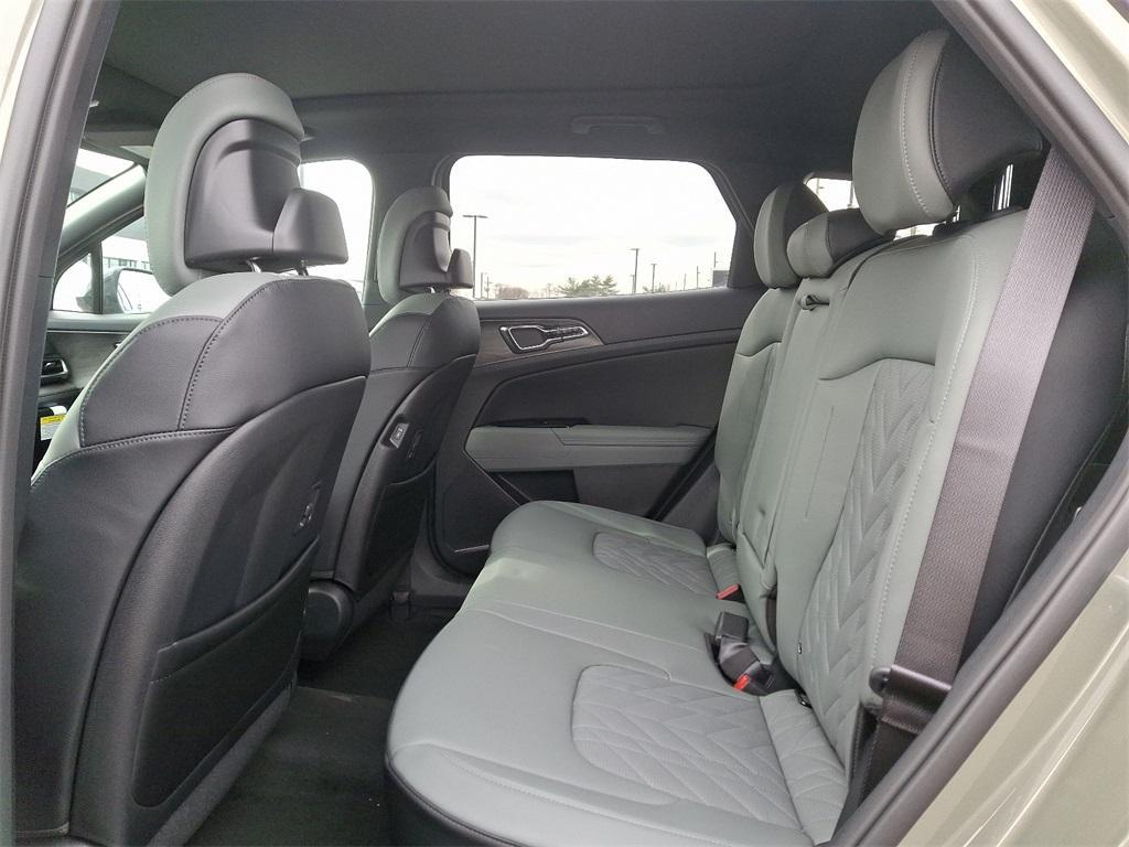 new 2025 Kia Sportage Plug-In Hybrid car, priced at $46,090