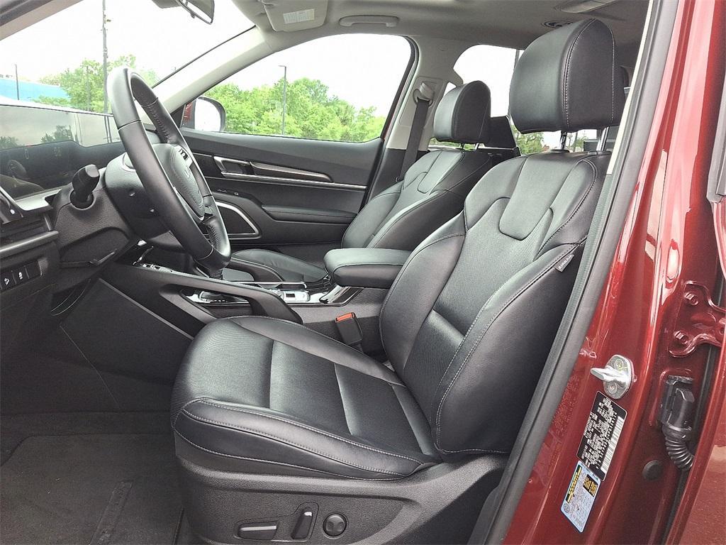 used 2023 Kia Telluride car, priced at $35,001