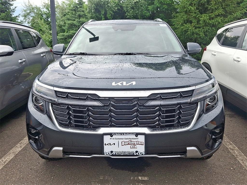 new 2025 Kia Seltos car, priced at $28,335