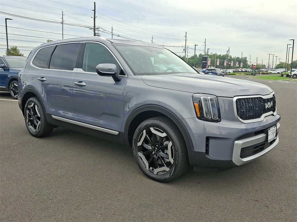 new 2025 Kia Telluride car, priced at $44,560