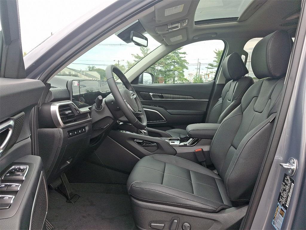 new 2025 Kia Telluride car, priced at $44,560
