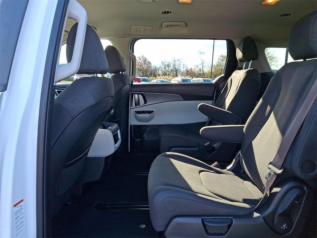 used 2022 Kia Carnival car, priced at $26,801