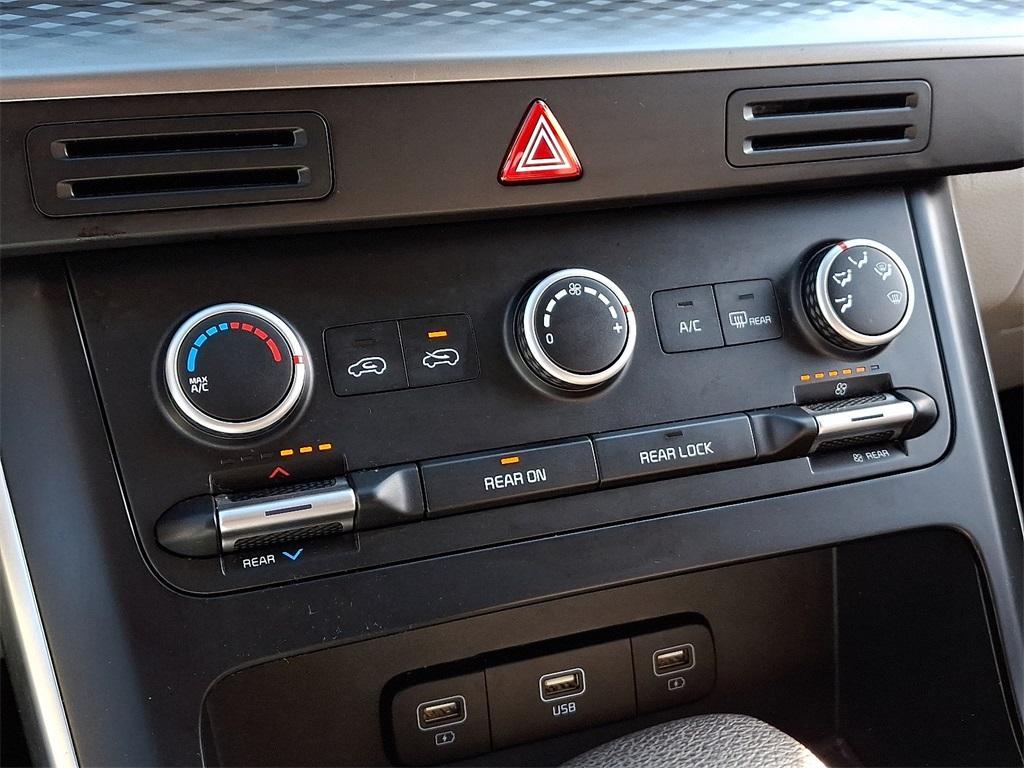 used 2022 Kia Carnival car, priced at $26,801