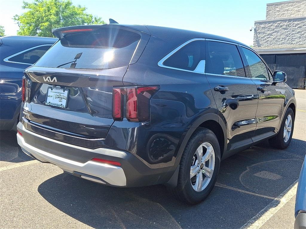 new 2025 Kia Sorento car, priced at $33,755