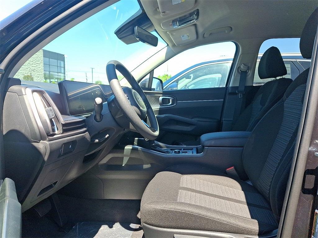 new 2025 Kia Sorento car, priced at $33,755