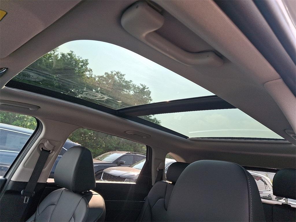 new 2025 Kia Sorento car, priced at $43,950