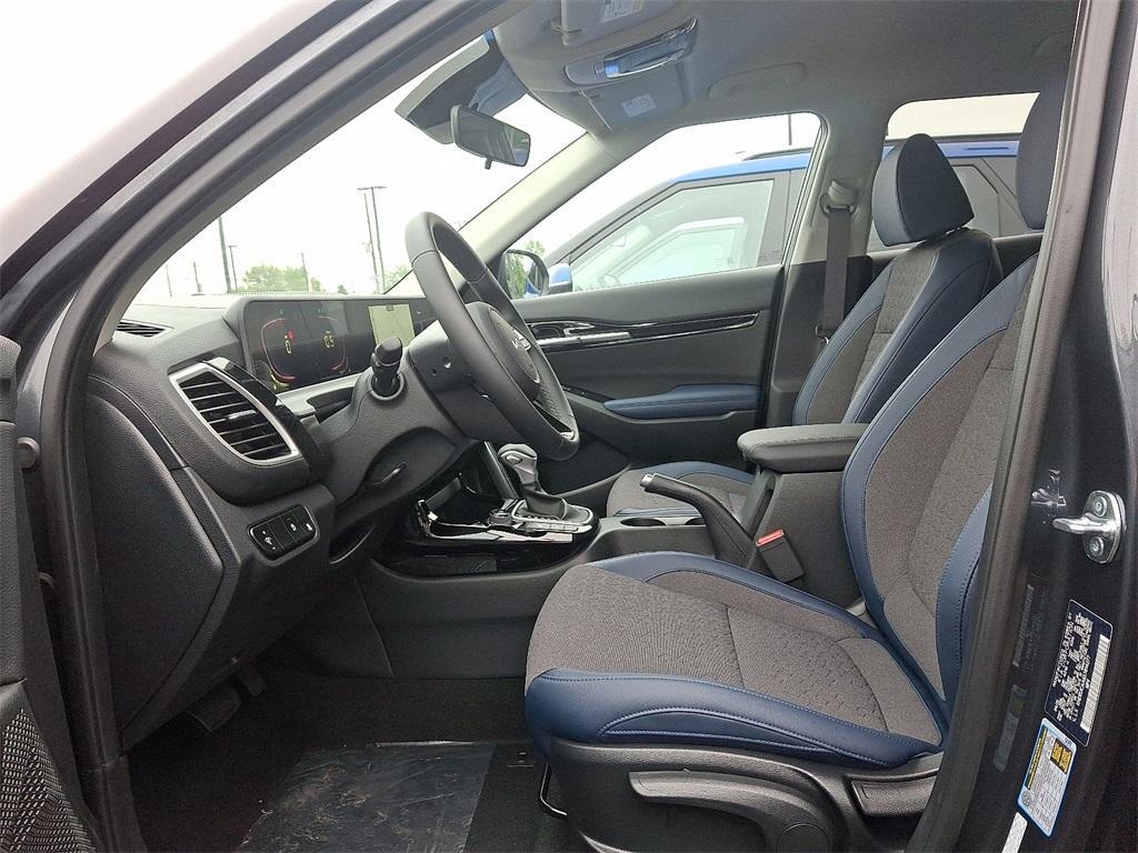 new 2025 Kia Seltos car, priced at $28,335