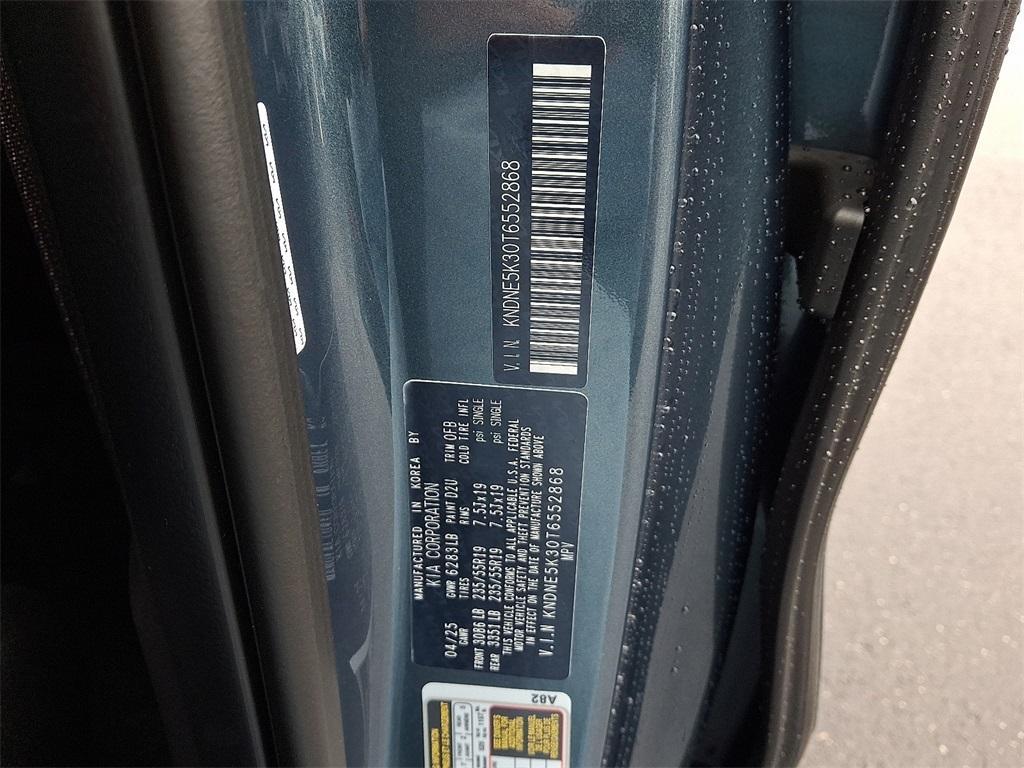 new 2026 Kia Carnival car, priced at $53,285