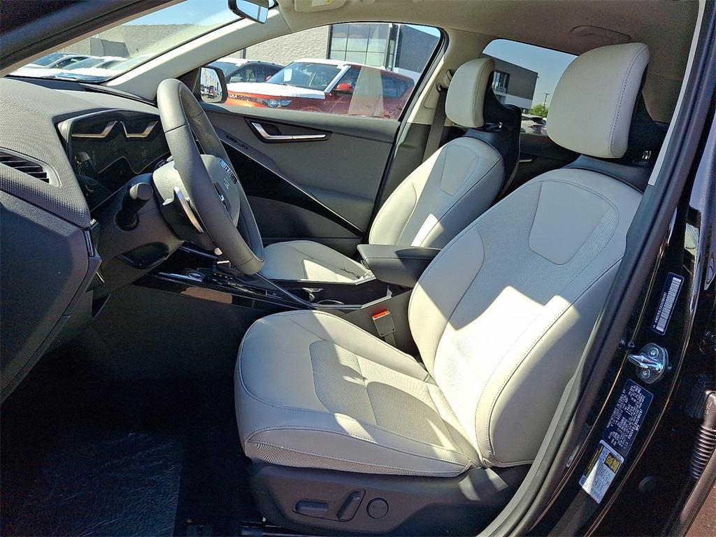 new 2025 Kia Niro car, priced at $31,930