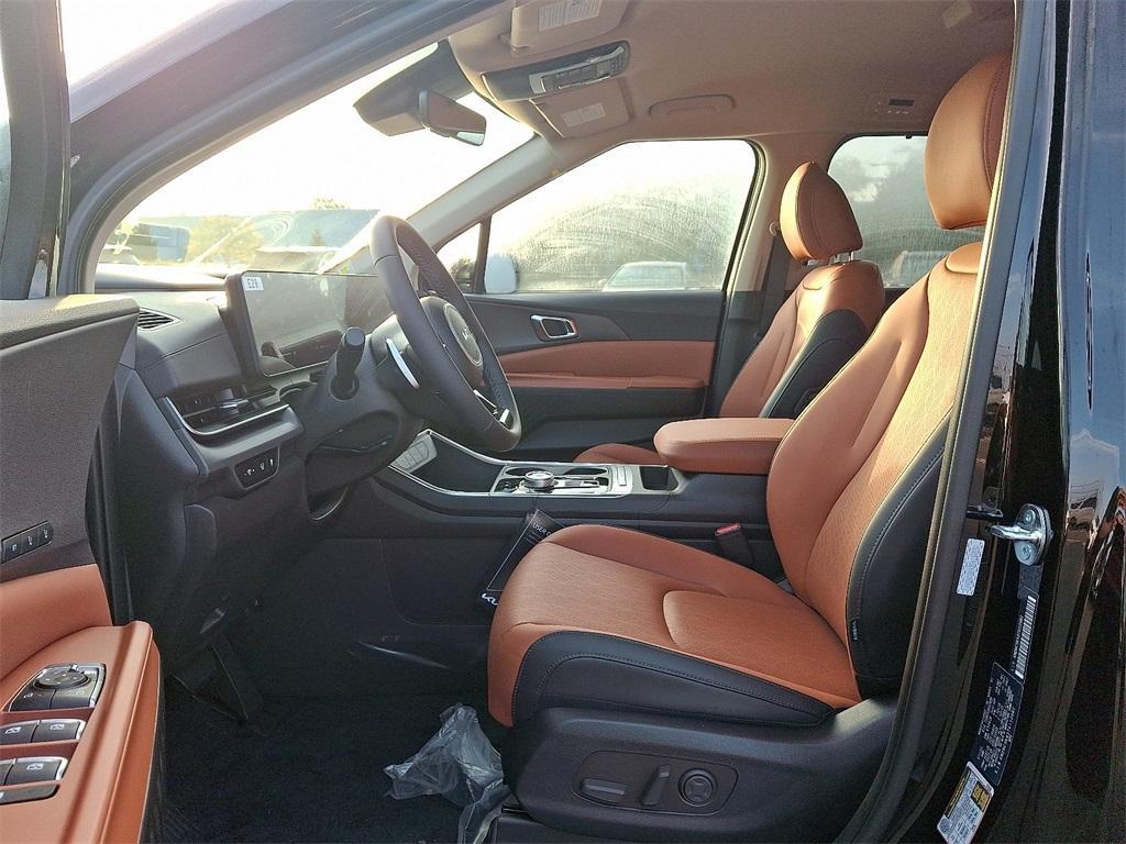 new 2026 Kia Carnival Hybrid car, priced at $45,495