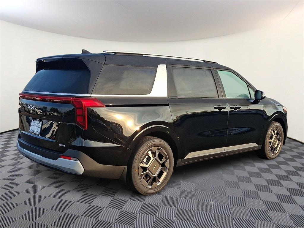 new 2026 Kia Carnival Hybrid car, priced at $45,495
