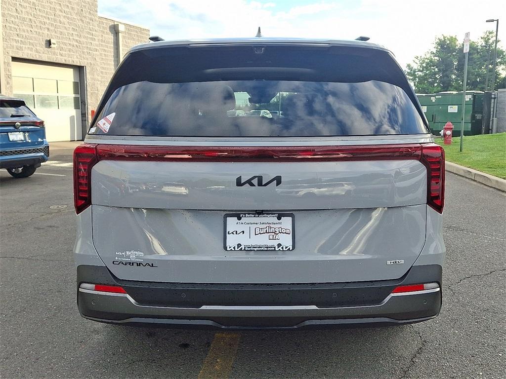 new 2026 Kia Carnival Hybrid car, priced at $55,315