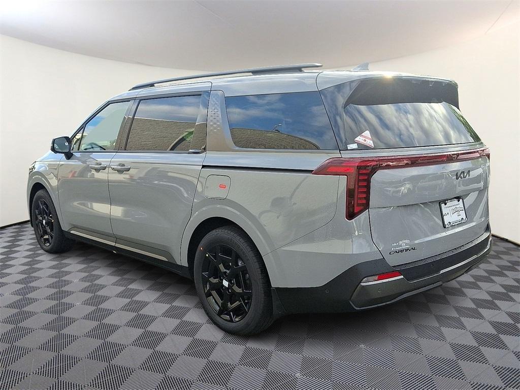 new 2026 Kia Carnival Hybrid car, priced at $55,315