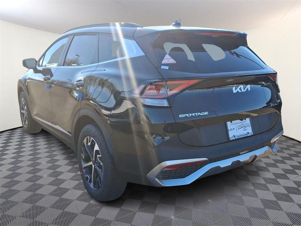 new 2025 Kia Sportage Hybrid car, priced at $35,615