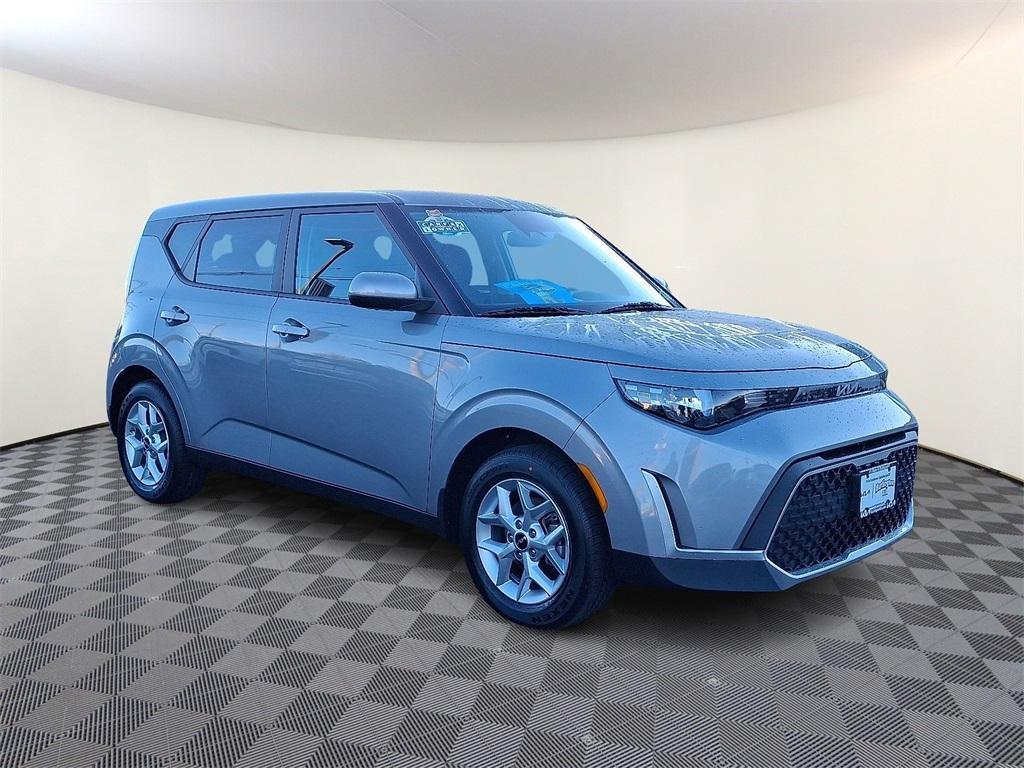 used 2023 Kia Soul car, priced at $20,301