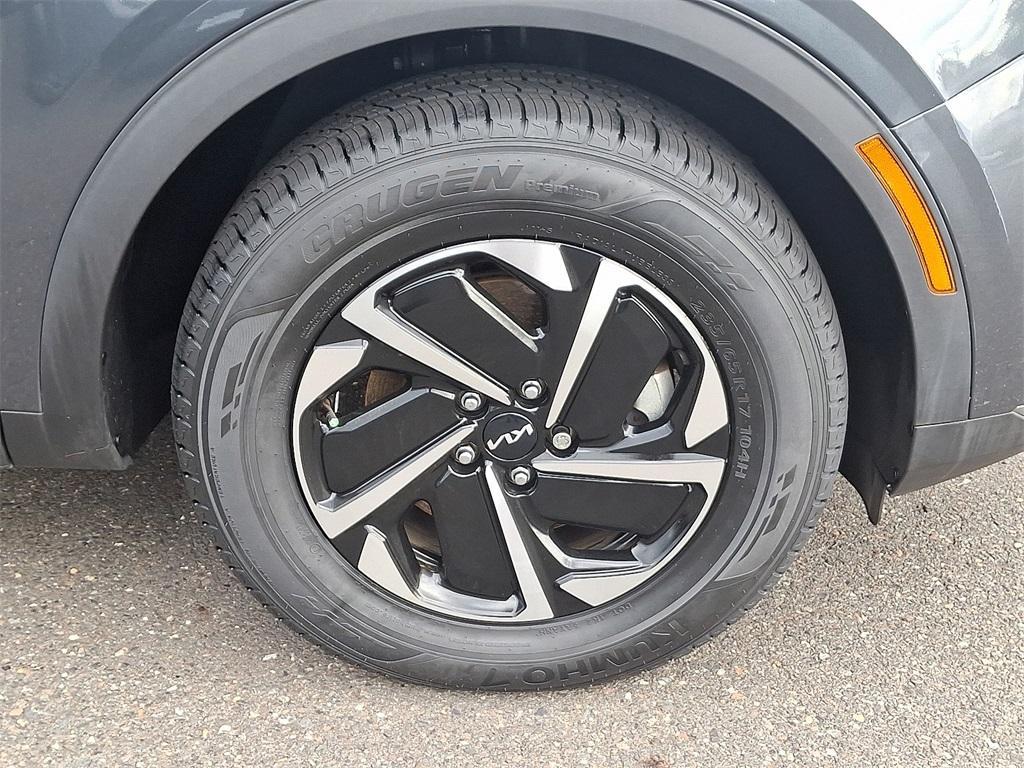 used 2023 Kia Sportage Hybrid car, priced at $25,301