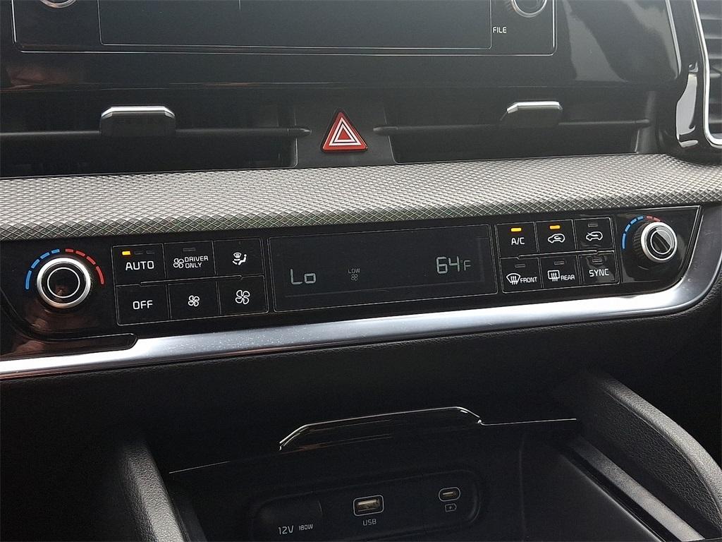used 2023 Kia Sportage Hybrid car, priced at $25,301