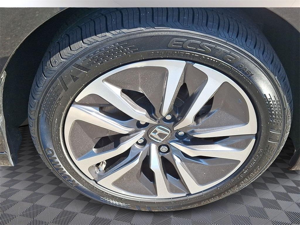 used 2018 Honda Accord Hybrid car, priced at $24,701