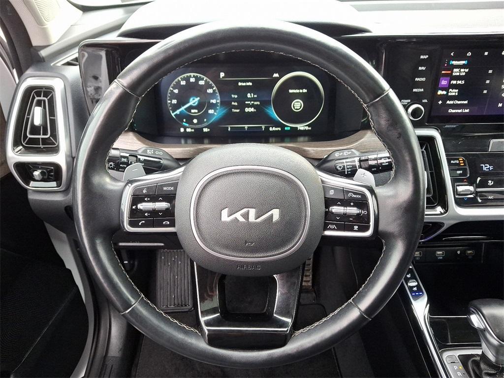 used 2022 Kia Sorento car, priced at $31,301