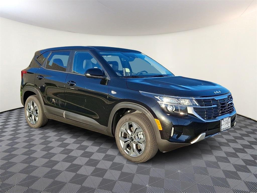 new 2026 Kia Seltos car, priced at $27,105