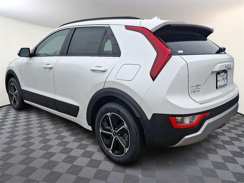new 2025 Kia Niro car, priced at $29,310