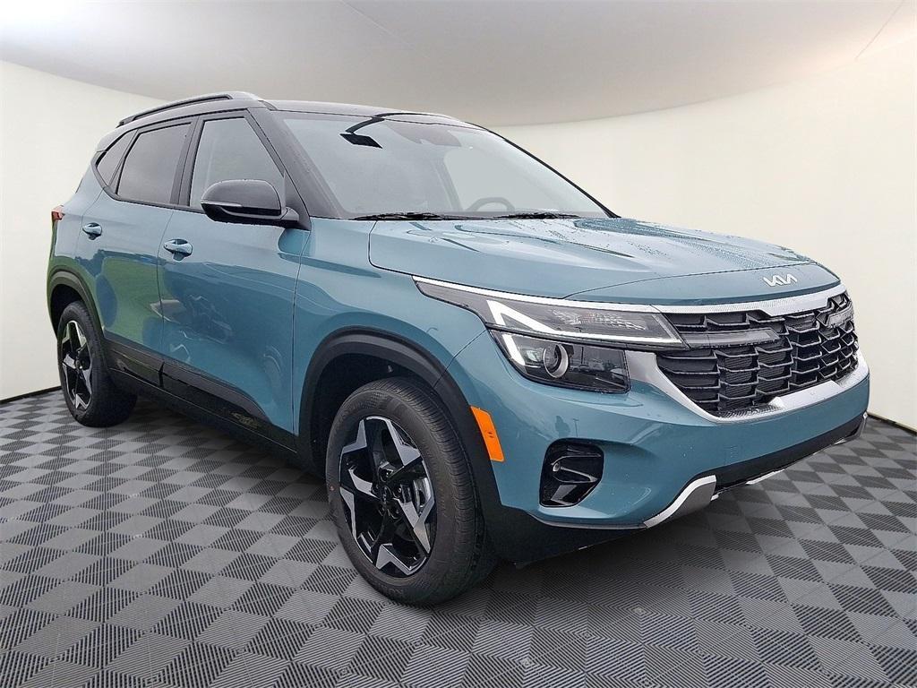 new 2025 Kia Seltos car, priced at $28,670