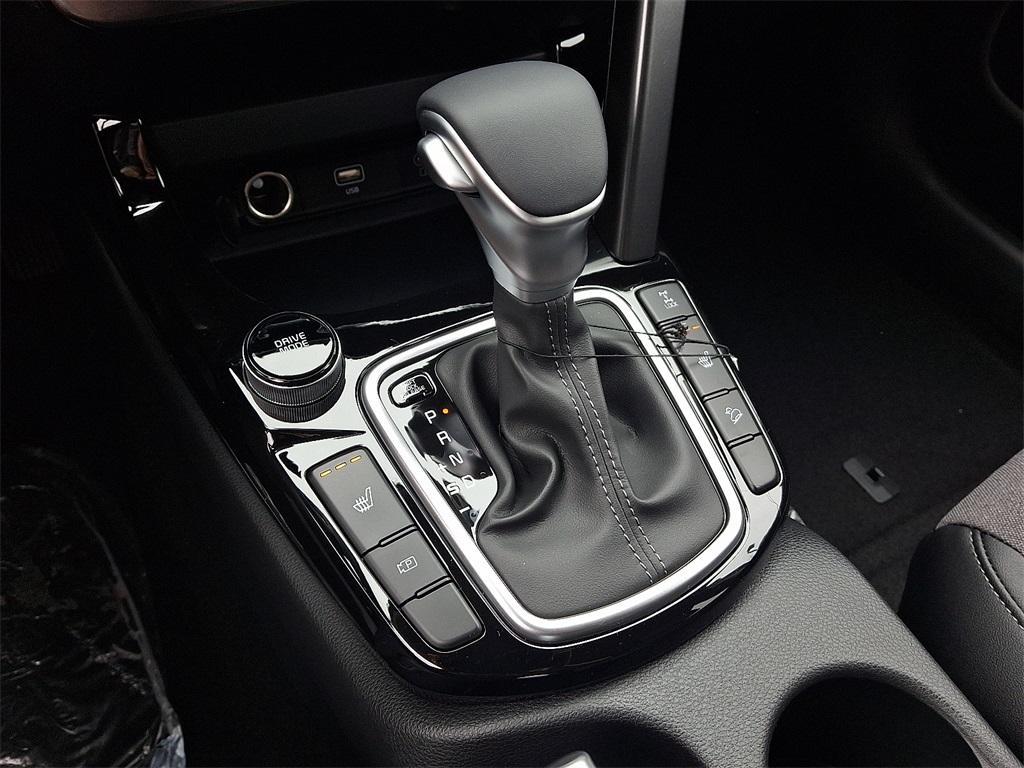 new 2025 Kia Seltos car, priced at $28,670