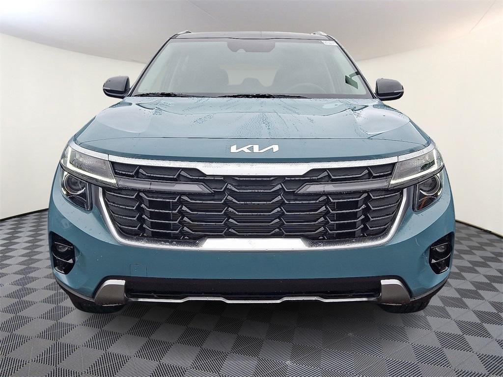 new 2025 Kia Seltos car, priced at $28,670