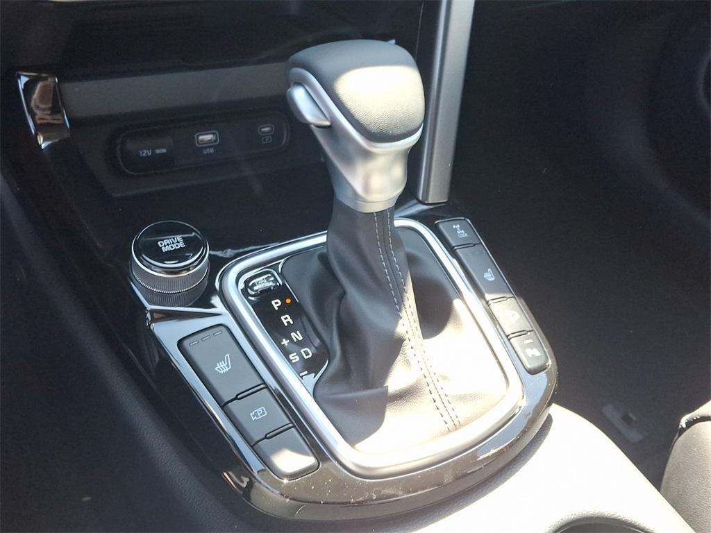 new 2025 Kia Seltos car, priced at $33,160