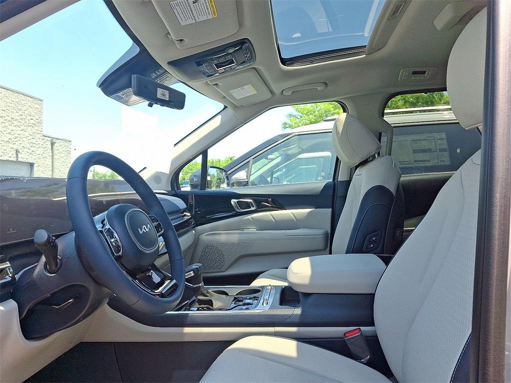 new 2026 Kia Carnival car, priced at $53,315