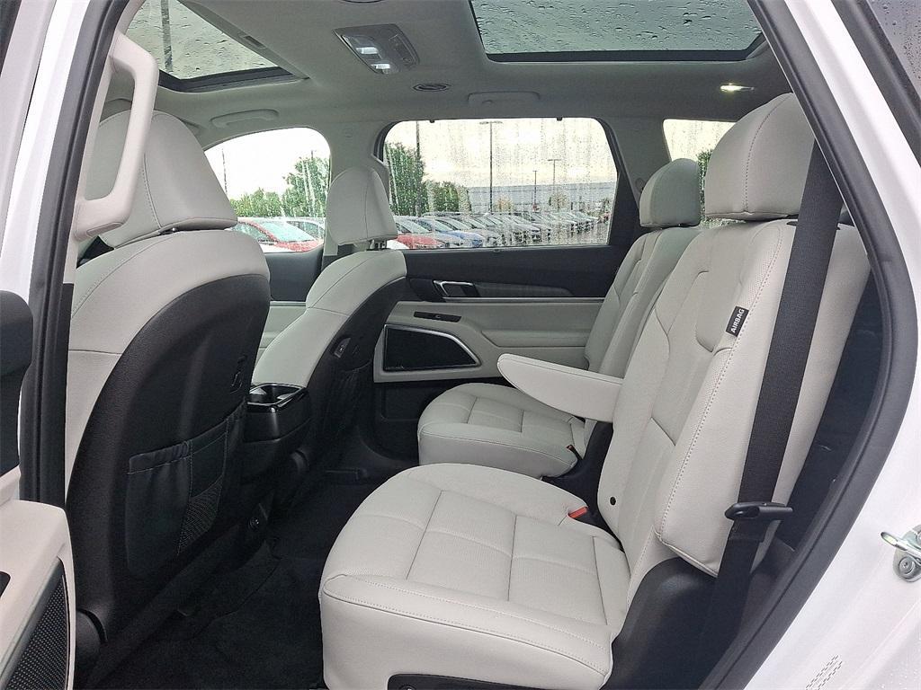 used 2025 Kia Telluride car, priced at $43,801