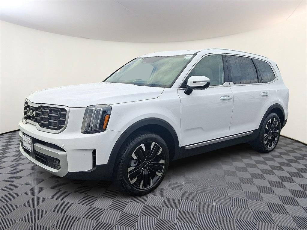used 2025 Kia Telluride car, priced at $43,801