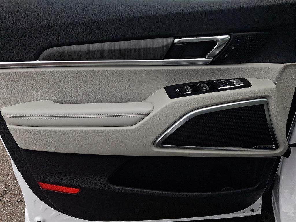 used 2025 Kia Telluride car, priced at $43,801