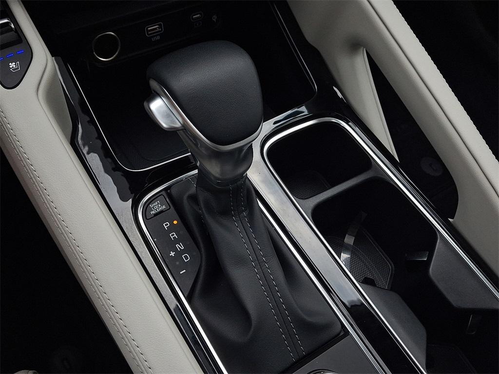 used 2025 Kia Telluride car, priced at $43,801