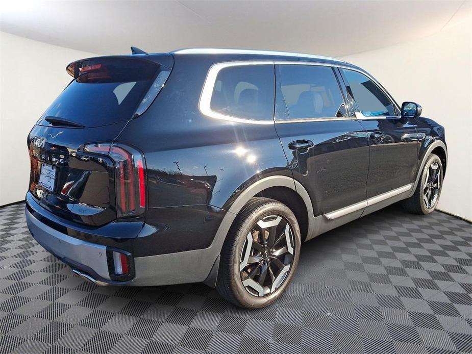 used 2023 Kia Telluride car, priced at $37,301