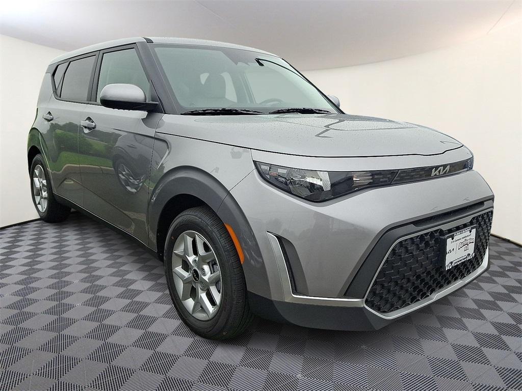 new 2025 Kia Soul car, priced at $22,615