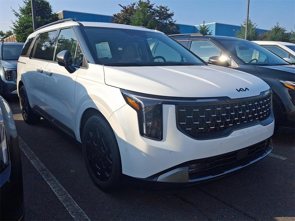 new 2026 Kia Carnival Hybrid car, priced at $51,395