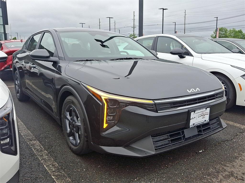 new 2025 Kia K4 car, priced at $24,165