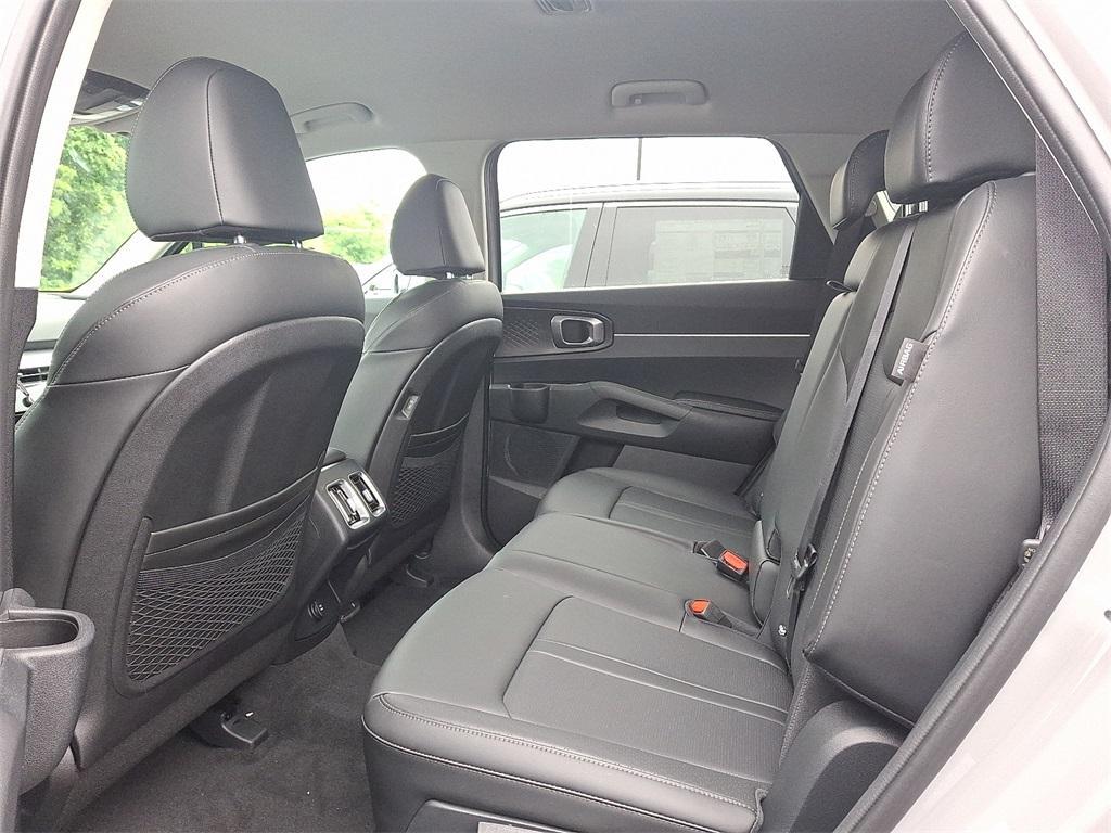 new 2025 Kia Sorento car, priced at $39,150