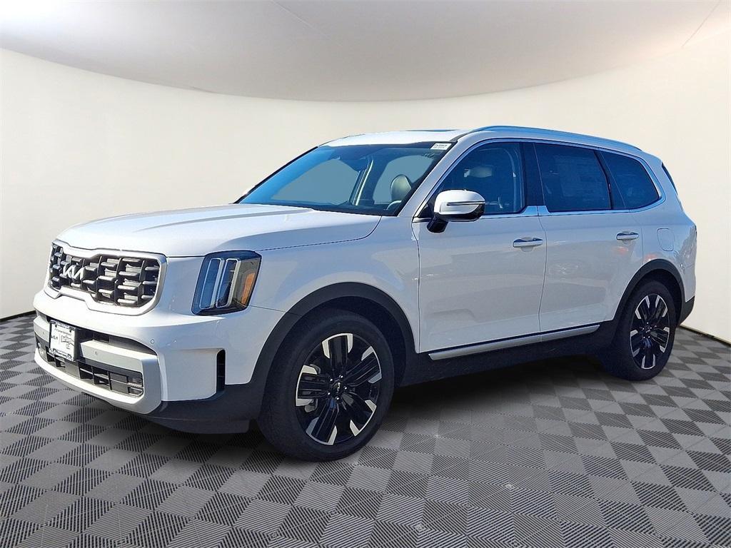 used 2025 Kia Telluride car, priced at $48,701