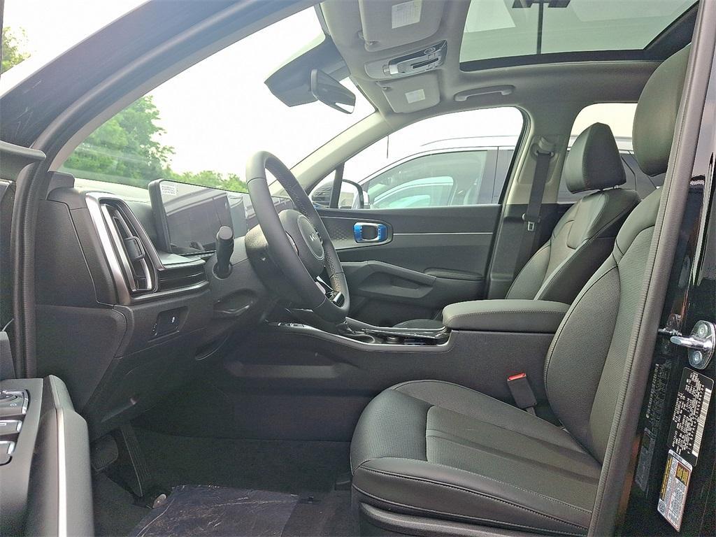 new 2025 Kia Sorento car, priced at $37,955