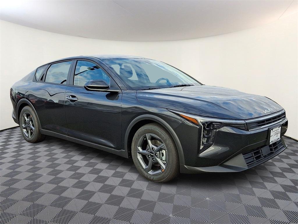 new 2025 Kia K4 car, priced at $24,185